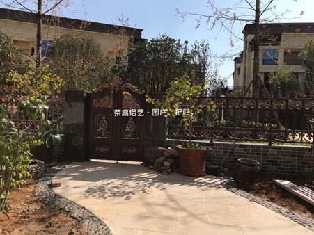 蒙自护栏案例